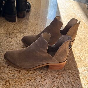 Steve Madden Taupe Suede Ankle Booties